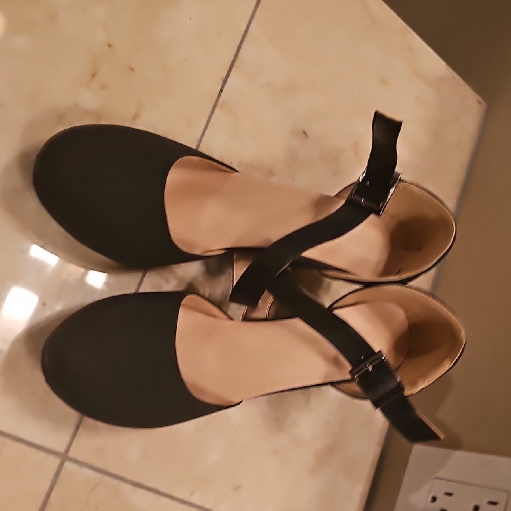 Black Ankle-Strap Heels - Picture 6 of 8